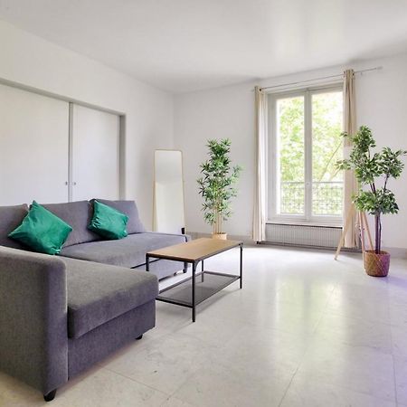 2 Bedrooms Tour Eiffel Rapp Paris Exterior foto